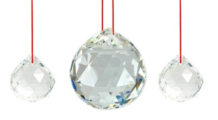 Cristais multifacetados no Feng Shui: O que são e como usá-los? Cristal Multifacetado Feng Shui